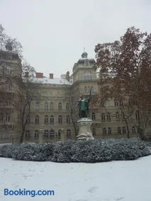 Flat On Andrássy Avenue - Image 1