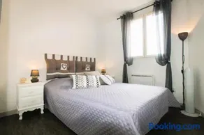 PCOGASTO - Golfe de St-Tropez - Appartement dans résidence avec piscine avec vue sur marina - Image 4