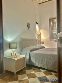Krimar Hotel - Image 1