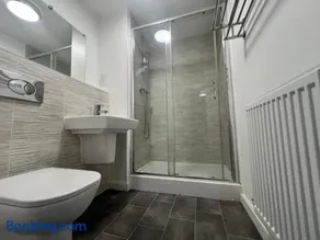 Ebbsfleet Executive Stay 2 Beds 2 Baths With FREE PARKINGS - Image 3