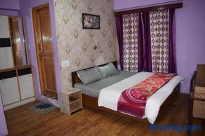 Khandroling Guest House - Image 3