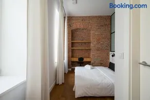 Park Praski Two-Level Apartment by BookingHost - Image 1