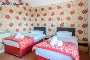 Somerset Hotel - Image 2