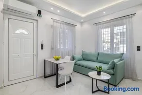 Ninemia Koum Kapi Apt - Image 1