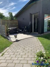 Nybyggt -med spabad, bastu och nära stor badstrand - Image 2