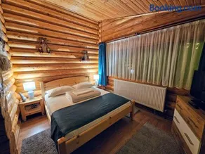 Cabana Alesia, relaxare la poalele Raraului - Image 2