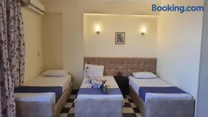 Royal City Hotel - Image 2