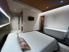 PRIMO RE, Luxury Rooms - Image 1