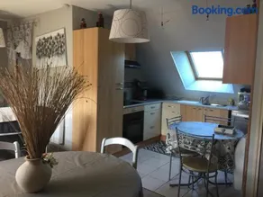 Le Cosy - Image 1