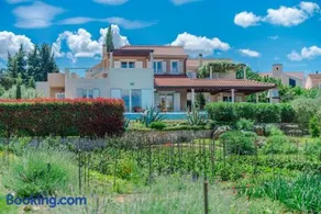 Luxury Seafront Villa Mediterranean on Brač with pool - Image 4