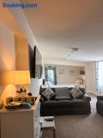 Fahertys bar rooms - Image 3