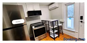 Gorgeous 2nd Floor Home with Private Entry - Image 5