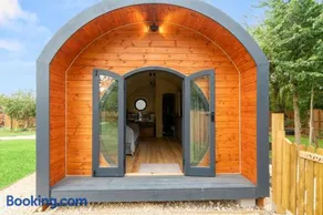 Laburnum Farm Estate - Image 5