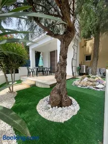 Azure Danaos seafront - Image 2