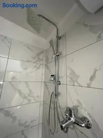 Skrapari Studio Apartment - Image 3