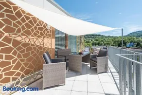 V7 Boutique Appartements - Image 3