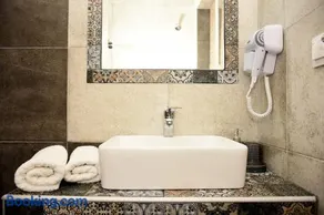 Anna Pousi Studios & Apartment - Image 3