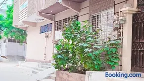 Executive Inn Guest House - Image 2