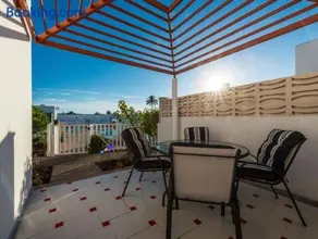 Apartment mit Pool, Garten und Terrasse | Gartenblick - Image 4