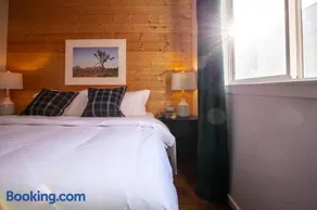 Pine at Evergreen - Boutique Hotel - Image 5