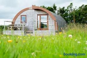 The Crossings Inn, Eco-friendly cabin in the Cumbrian countryside with heating and hot water - Image 1