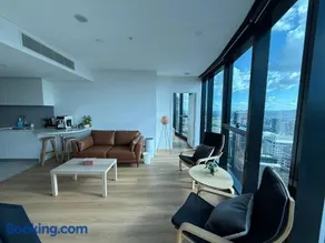 Amazing City &River views 60th level skytower 3 bedrooms&Free parking - Image 5