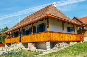 Siklód. Botond Panoráma Kulcsosház (6 fő) Botond Panoramic Chalet - Image 1