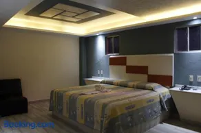 Hotel Love - Image 4