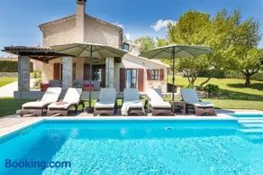 Villa Casa Garibaldi by Villsy - Image 3