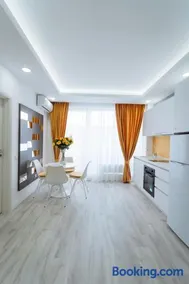 GoldenLux Apartments - Image 3