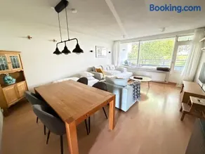 Cosy And Family Friendly Apartment in Kopavogur - Birta Rentals - Image 5