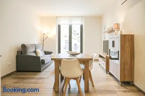 Can Cintet 1- Apartamento en la plaza de Besalú - Image 2