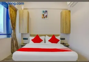 OYO 79075 Safal Rooms - Image 4