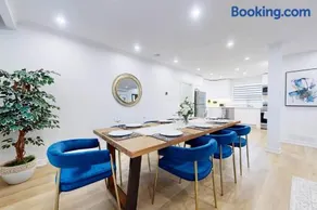 Lux 7 Bedroom Home [Near Rogers Stadium/Downsview] - Image 3