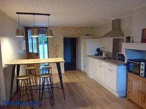 Petite maison en pierre au calme avec extérieur - Image 1