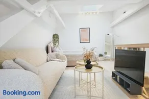 Cozy Oasis perfect for couples & solo travelers - Image 1
