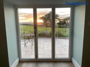 Two bedroom retreat - Image 3