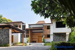 Villa Kañik - Luxury Retreat with Concierge Services - Image 3
