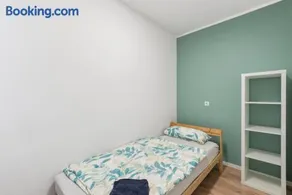 City Centre Apartments with Kitchen & 24h Self Check-in - Image 3