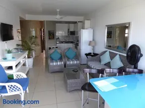 Seaview Apartment Amanzimtoti - Image 4