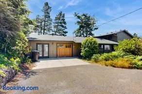 Bayside Retreat - Image 1