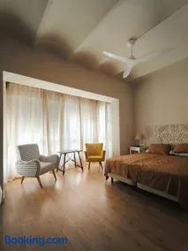 Casa Reina Cabanyal - Image 1