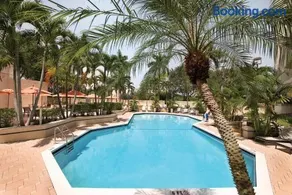 Cozy Two Room Suite with Modern Touches and Pool - Image 1