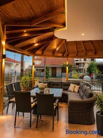 Raffis villa - Image 2