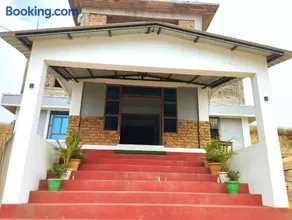 Sunset View Guest House - Image 1