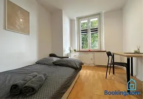 Leaf Room - 20 Minutes to Gdańsk Old Town & Seaside - Image 3