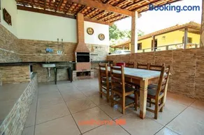 Sitio em Aracariguama com Piscina e Churrasqueira - Image 3