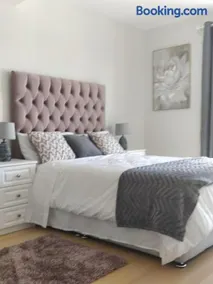 Salthill Village 3 Bedroom Apartment - Image 1