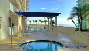 Lovely condo with city & ocean views. Sleep up to 6 people! - Image 2