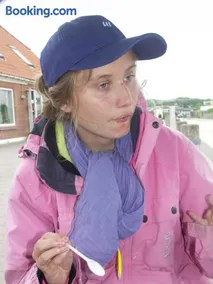 Sara Hansson - Image 1